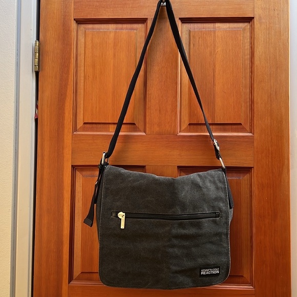 Kenneth Cole Reaction, Canvas laptop, book bag messenger bag NWOT gender neutral - Picture 7 of 17